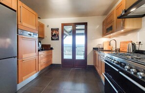 Fridge, microwave, oven, stovetop - Charmant avec vue paysagère (Castels et Bézenac)