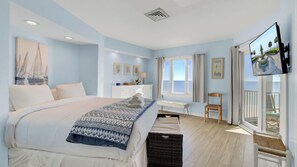 Apartment (1 Bedroom) | 1 bedroom, bed sheets - 301 F Port O Call by Avantstay Oceanfront Home + Shared Pool + Direct Access to the Beach (Isle of Palms)