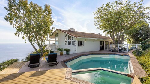 Pacific View Malibu by Avantstay Oceanfront Retreat + Ocean Views