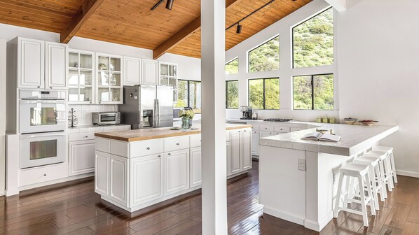 Rumah (4 Bedrooms) | Interior