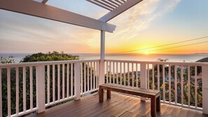 House (4 Bedrooms) | Interior - Pacific View Malibu by Avantstay Oceanfront Retreat + Ocean Views (Malibu)
