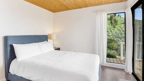 Interior - Pacific View Malibu by Avantstay Oceanfront Retreat + Ocean Views (Malibu)