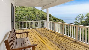 Interior - Pacific View Malibu by Avantstay Oceanfront Retreat + Ocean Views (Malibu)