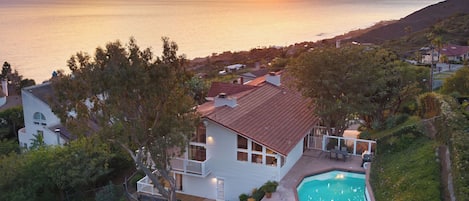 Hus (4 Bedrooms) | Overnatningsstedets facade