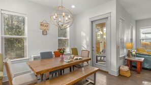 House (4 Bedrooms) | Interior - Sea Love by Avantstay Beach Home + Sleeps 16 Mins to Miramar Beach + Community Pool Group Stay (Miramar Beach)