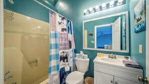 House (4 Bedrooms) | Bathroom