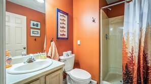 House (4 Bedrooms) | Bathroom