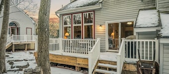 Mountain Laurel Lodge by Avantstay Lake Harmony Retreat Loft + Games + Ski + Private Club Access