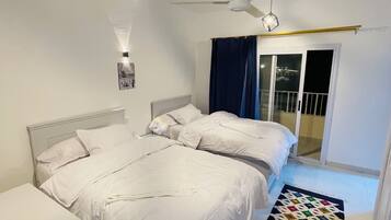 Blackout curtains, soundproofing, free WiFi