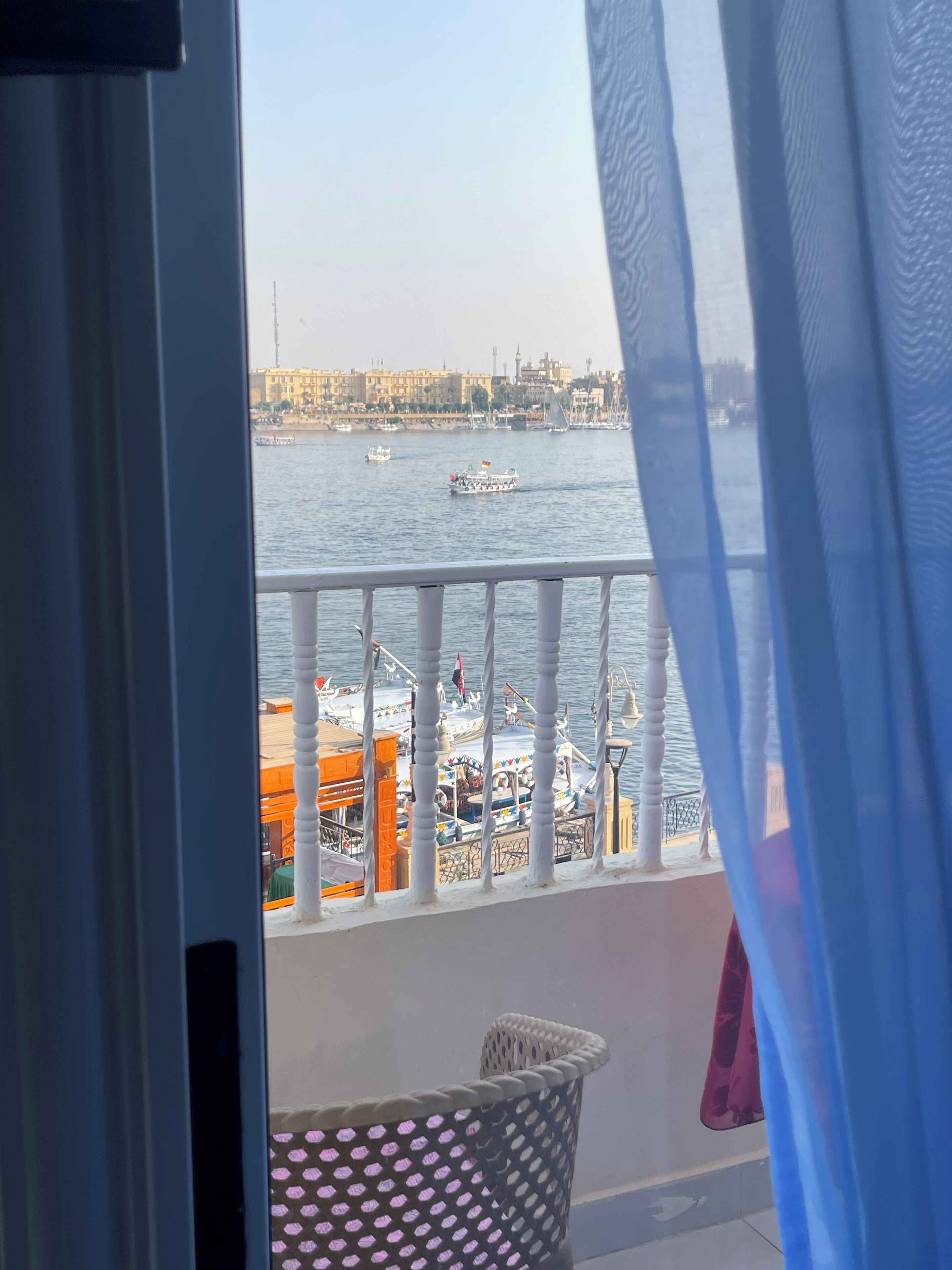 Klassieke Twin kamer, uitzicht op rivier | Interieur