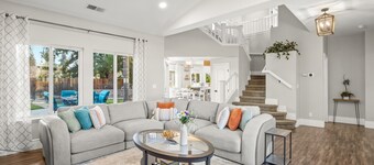 Clovis Pool Retreat ~Private Pool~5BR~Sleeps 12