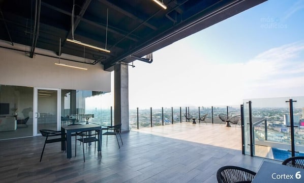 Khu ẩm thực ngoài trời