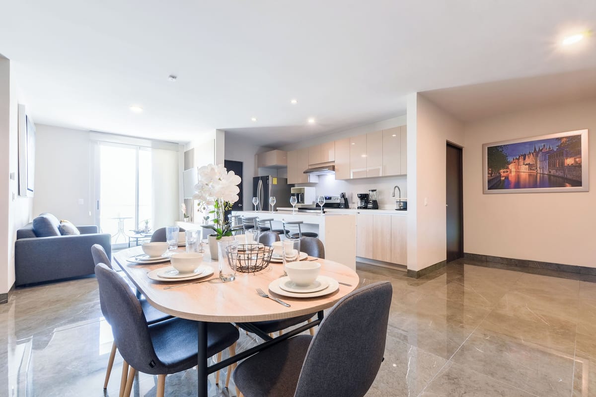 Phòng Suite Grand, ban công, quang cảnh núi | Phòng ăn