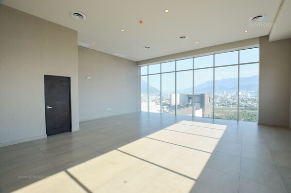 Interior - Puntacero (Monterrey)