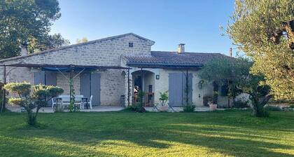Lovely home in Caromb