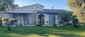 Lovely home in Caromb