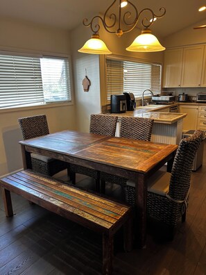 Dining - Steps from the Beach! Exclusive 3/2.5 home in Poipu. Utilities Included! (Koloa)