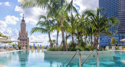 4612 - High-Floor Studio w Skyline View & 24/7 Gym in Downtown Miami
