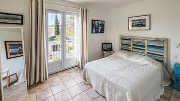 3 bedrooms, travel crib, free WiFi