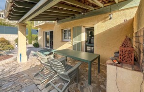 Outdoor dining - Maison Avec Piscine 1 (Saint raphael)