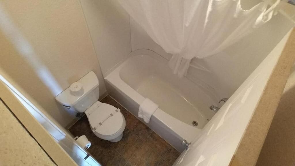 浴缸、免費梳洗用品、提供毛巾、番梘