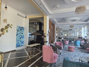 Interior detail - Jett Inn Gardens Hotel Emali (Emali)