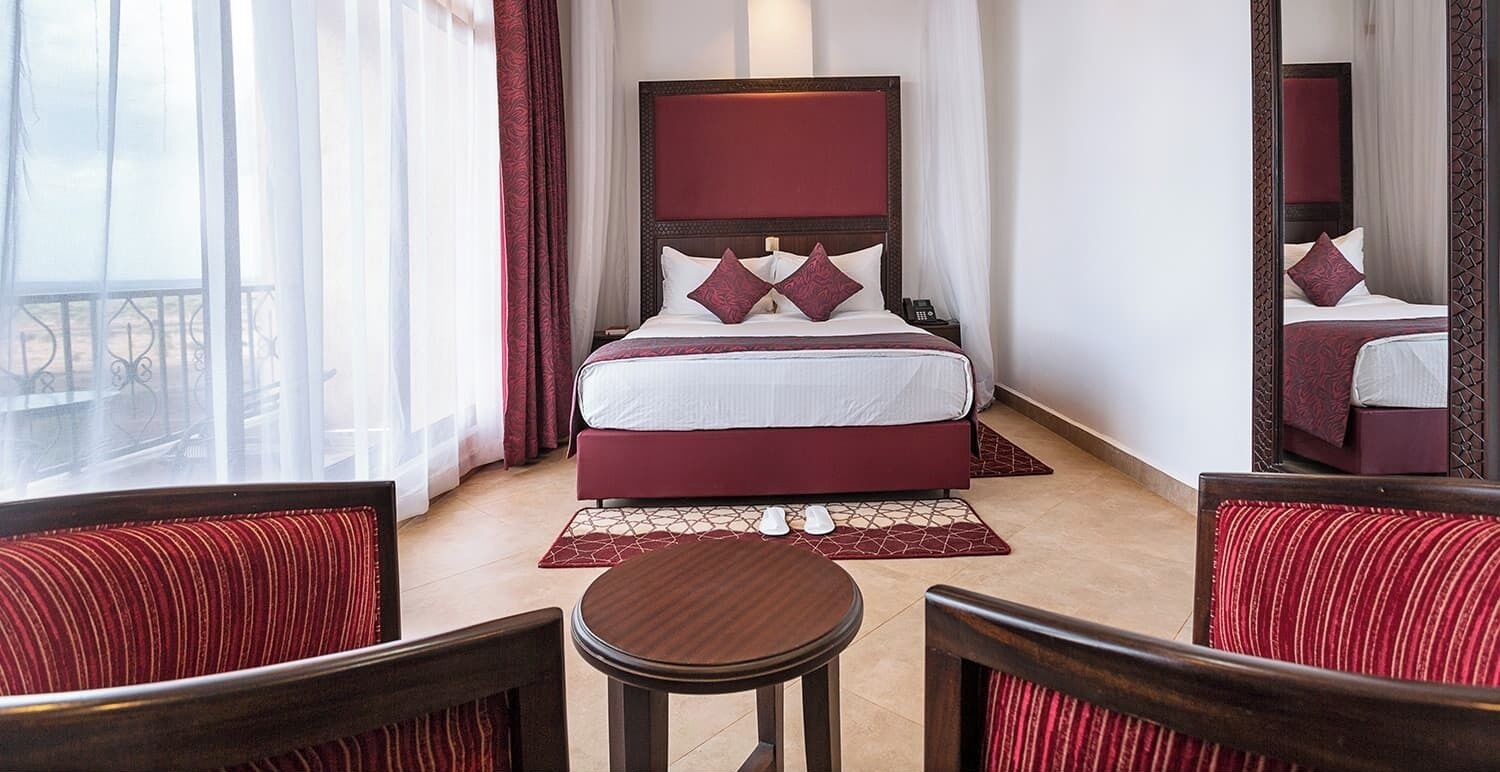 Junior-Suite, Gartenblick | Laptopgeeigneter Arbeitsplatz, kostenloses WLAN, Bettwäsche