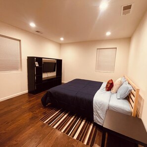 4 habitaciones, tabla de planchar con plancha y wifi gratis 