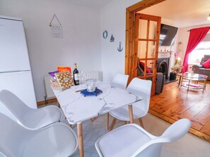 Dining - Primrose Seaside Escape (Portrush)