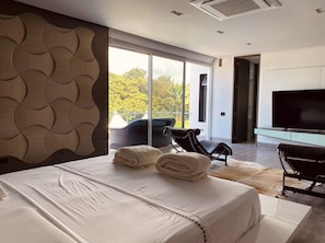 6 soverom, strykejern/-brett, wi-fi (inkludert) og sengetøy