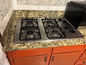Private kitchen - Fully Furnished 3BR Home • Fast Wi-Fi • Parking • Near Uptown (Charlotte)