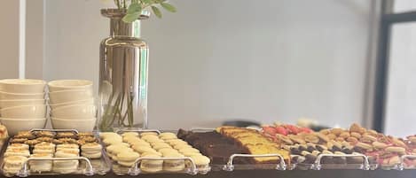 Gratis frukostbuffé varje dag