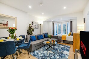 Interior - Perfect Large Studio bedroom apartment in tranquil London neighbourhood (London)