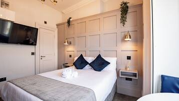 1 bedroom, iron/ironing board, Internet, bed sheets