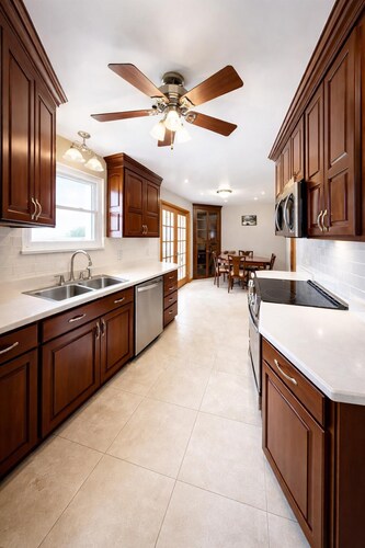 Cozy 3 bedroom lake house