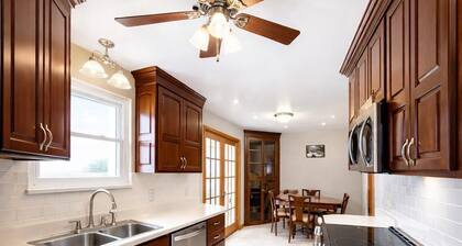 Cozy 3 bedroom lake house