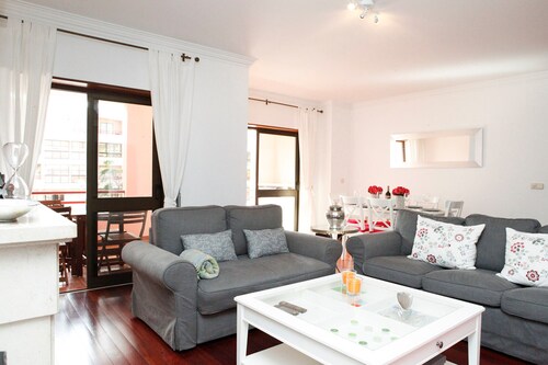 FLH Cascais Gorgeous & Spacious Apartment
