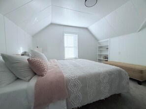 4 bedrooms, free WiFi, bed sheets