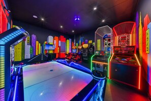 Games room - Worldwide Luxury | 9BR Luxe Mansion w/ Private Pool, Theater, and Game Room near Disney (Kissimmee)
