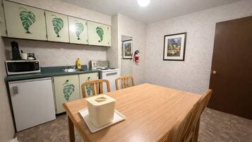 Svit Signature - flera sängar | Eget kök | Minikylskåp och mikrovågsugn