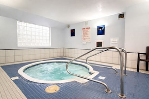 Indoor spa tub