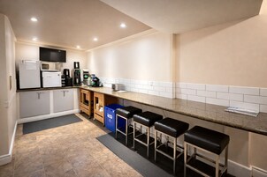 Desayuno continental incluido todos los días 