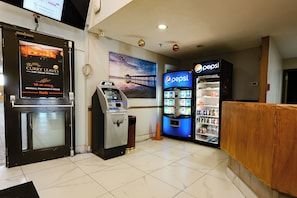 ATM/banking on site - Confederation Inn (Saskatoon)