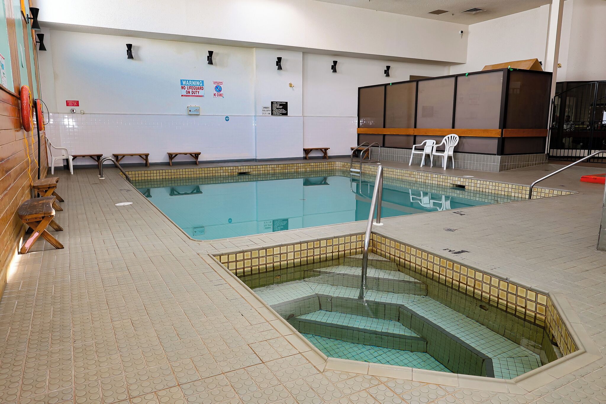 Piscine intérieure