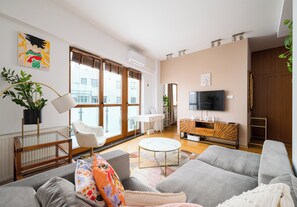 TV - Wilanów Urban Chic Apartment (Warszawa)