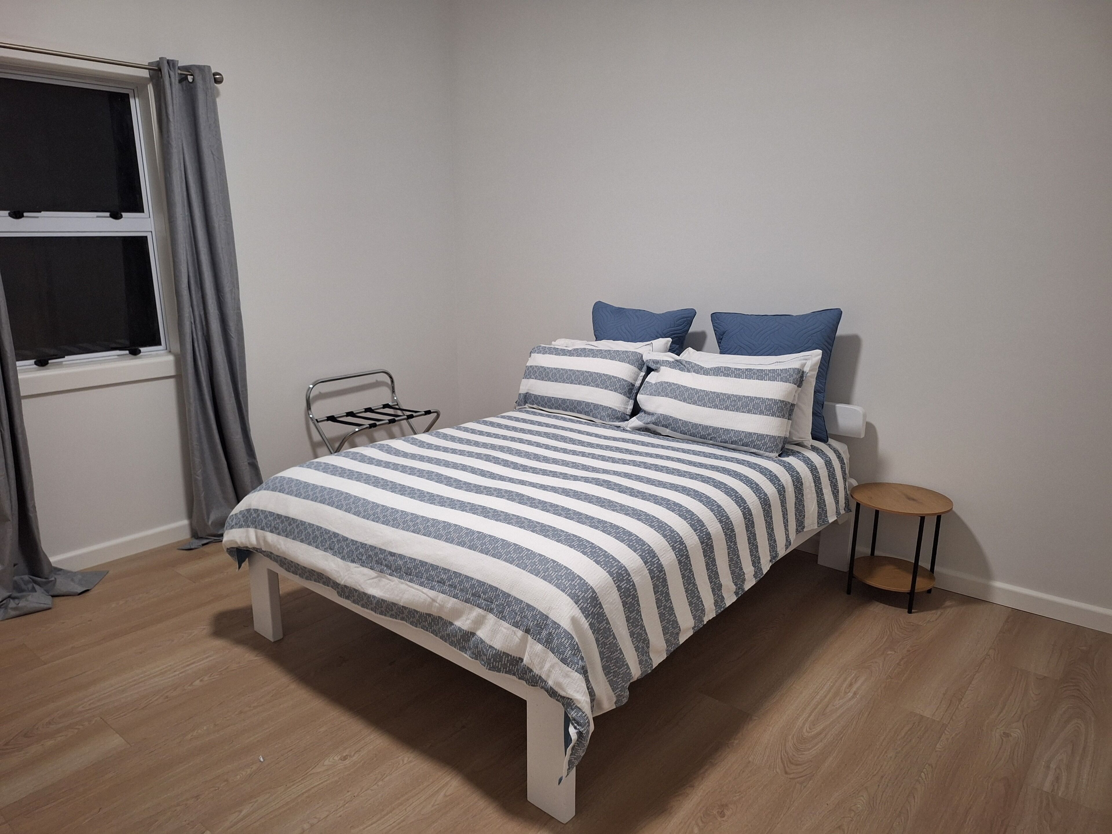 3 chambres, fer et planche à repasser, Wi-Fi gratuit