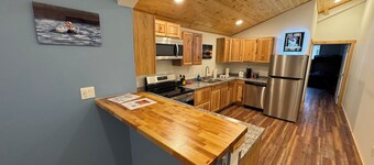 Sunnyside Serenity Bunkhouse - your perfect adventure hideaway.