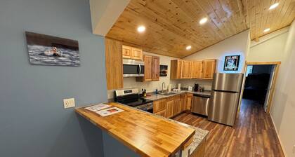 Sunnyside Serenity Bunkhouse - your perfect adventure hideaway.