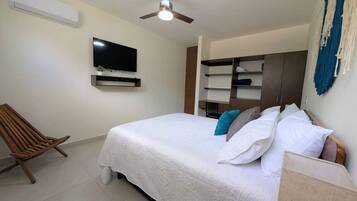 Bügeleisen/Bügelbrett, WLAN, Bettwäsche