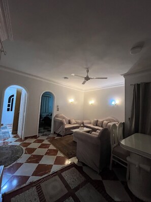 Interior - Dahabiya Apartment – Elegant Stay in the Heart of Luxor Near the Nile & Temples (Luxor)